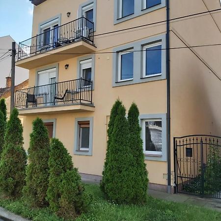 Best Place Hajduszoboszlo Exterior photo